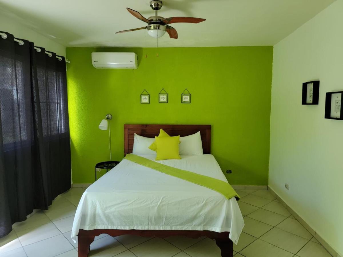 Hotel Sea Breeze Sosúa Buitenkant foto